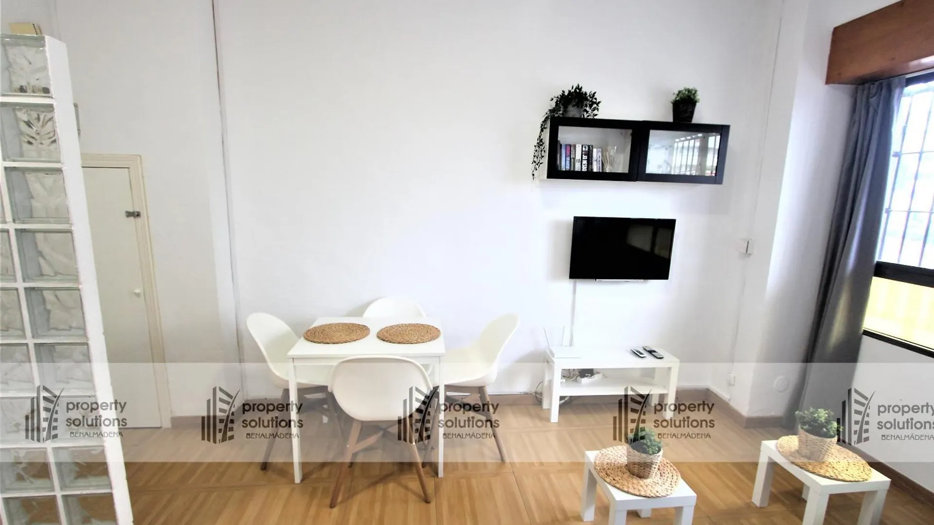 Delta Del Sur Apartamentos - Cerca De Tren, Restaurantes, Tiendas - Playa A 8 Min Caminando Benalmádena